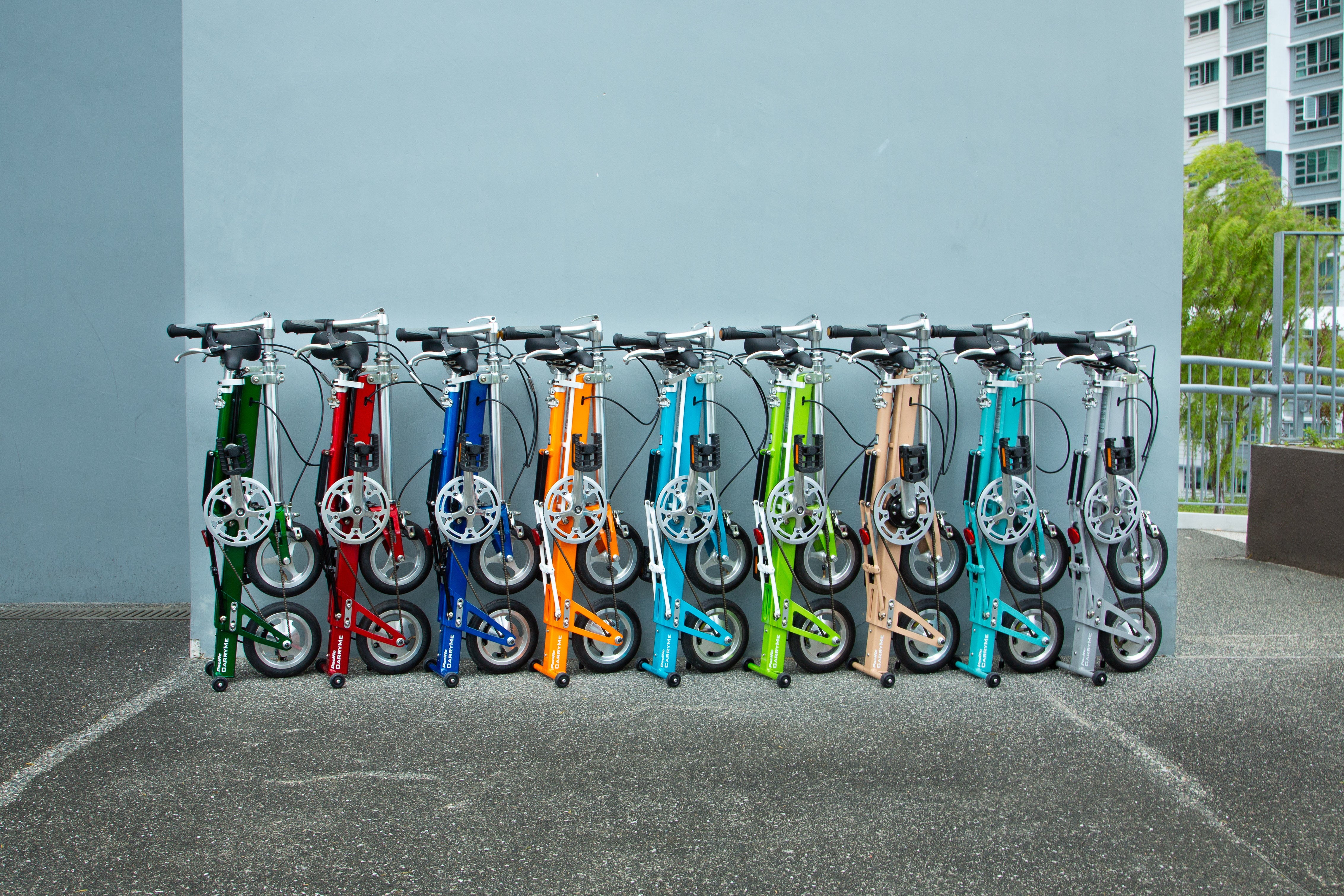 CarryMe: The World’s Most Compact Foldable Bike
