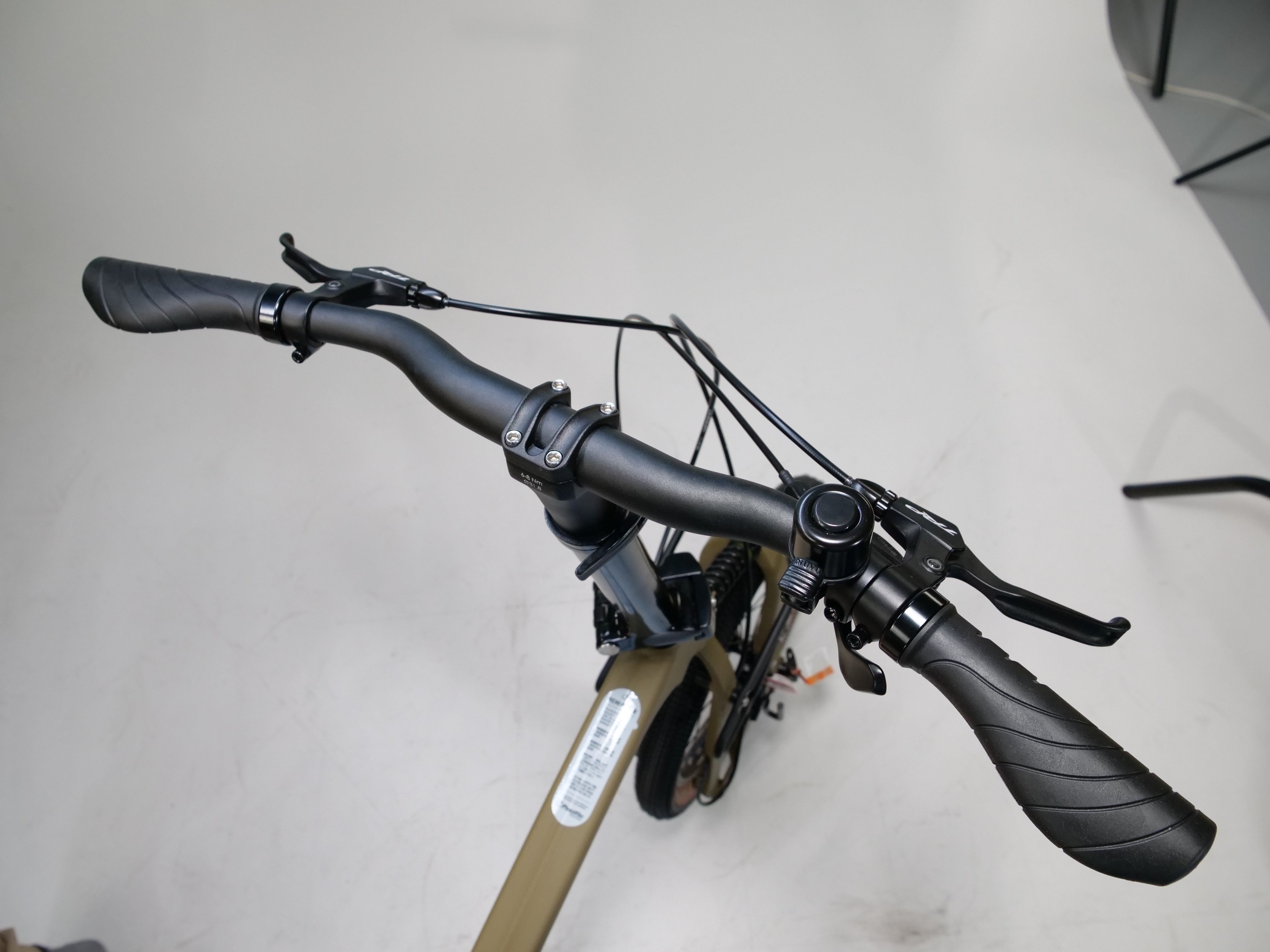 Birdy Jungle Explorer Limited Edition with FIVE Free Gifts | 10-Speed | Performance Foldable Bike