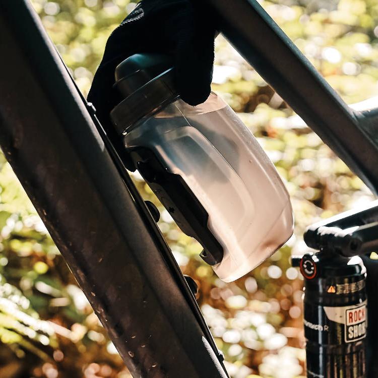Fidlock TWIST bottle 450 + bike base - Mighty Velo