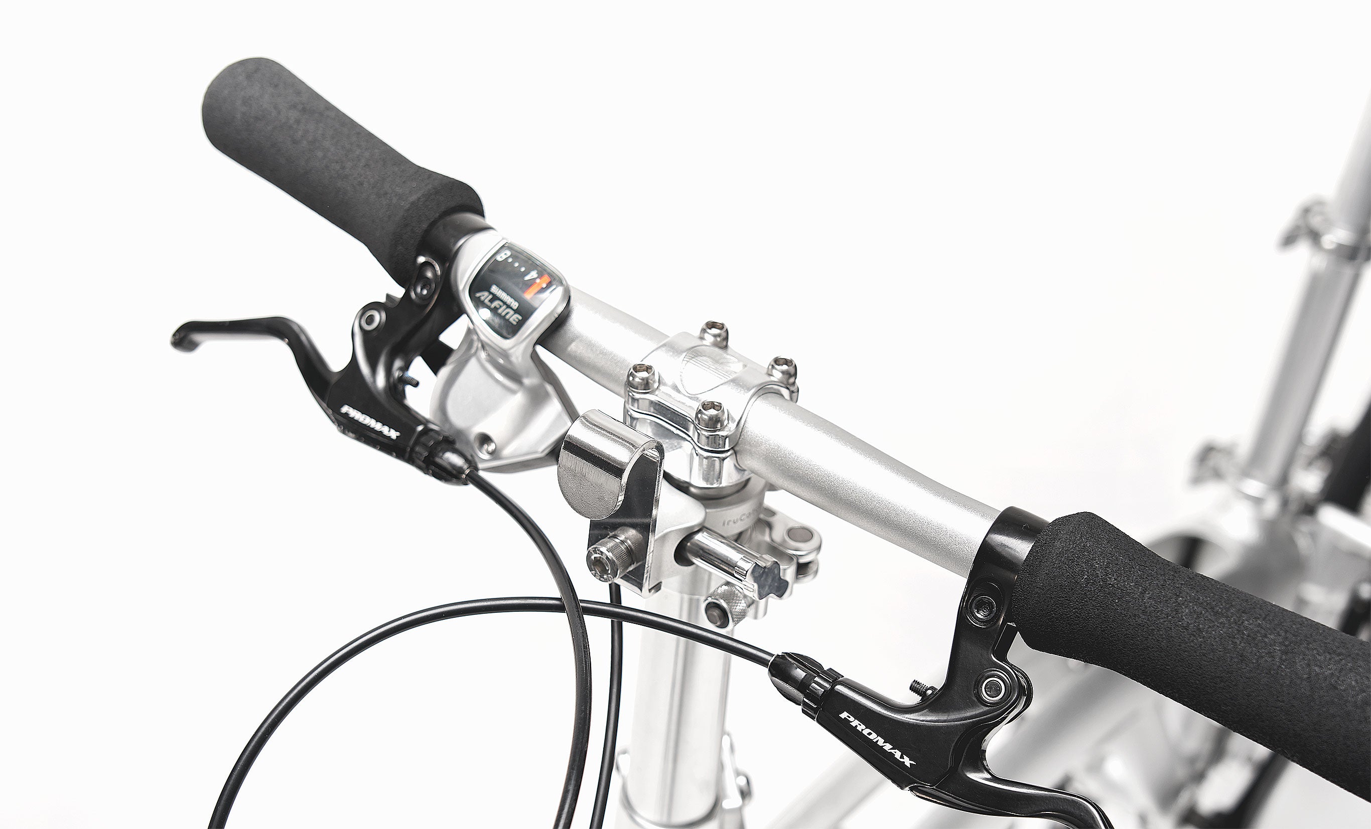 iruCatch - Mighty Velo